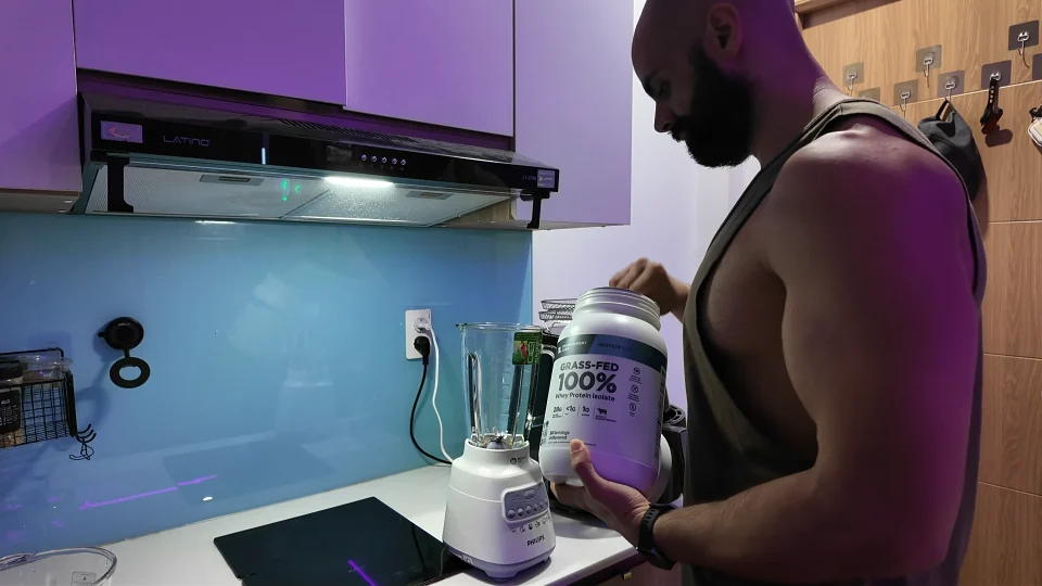 Adding Transparent Labs Unflavored whey protein to a banana yogurt smoothie