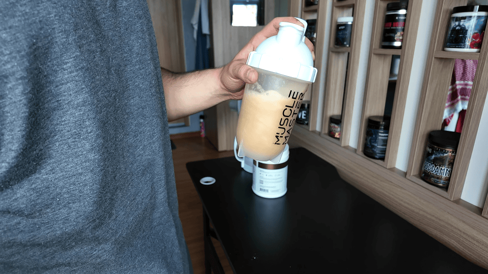 mixed sweet cream cold brew protein coffee transparent labs